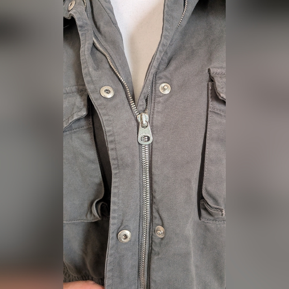Lempelius Green Parka Xs With Detachable Coyote Fur Collar View 3